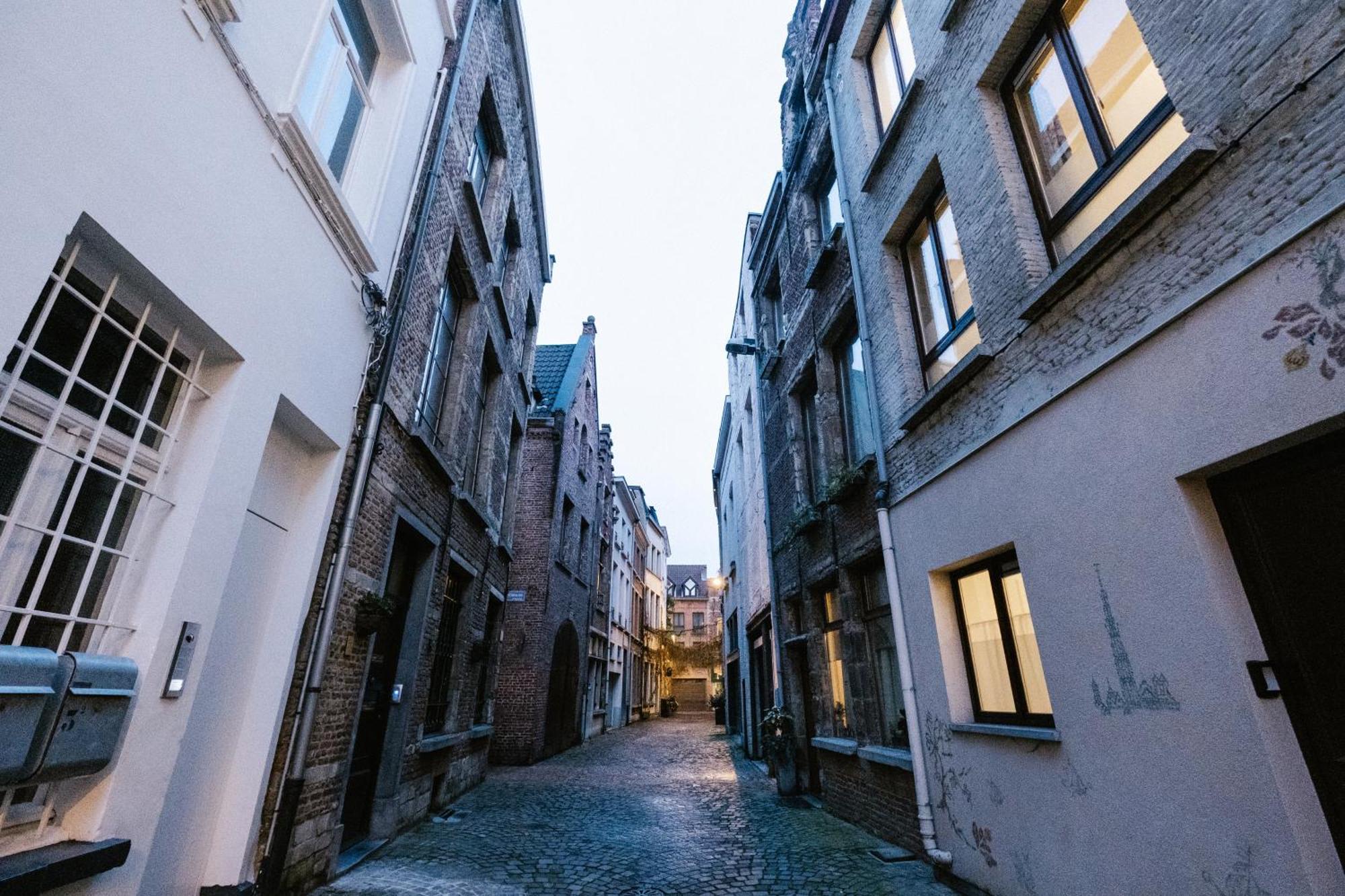 Huize 'De Moriaan' In Historic Center Villa Antwerp Exterior photo